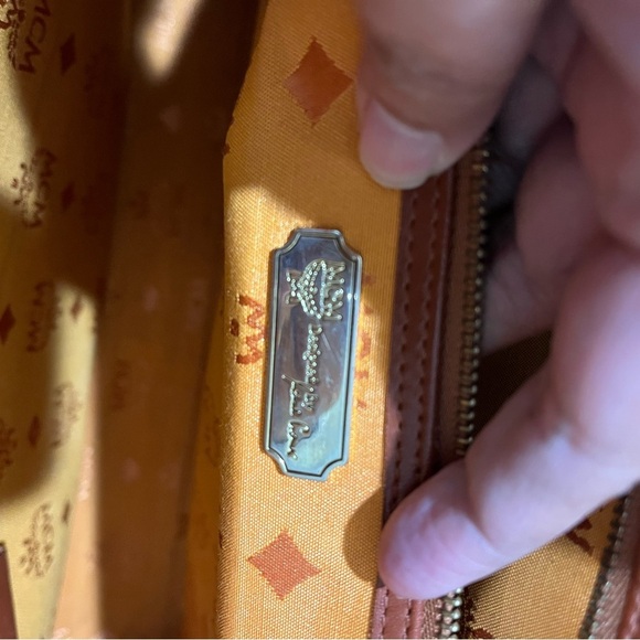 MCM VINTAGE DOCUMENT/LAPTOP BAG - Picture 15 of 16